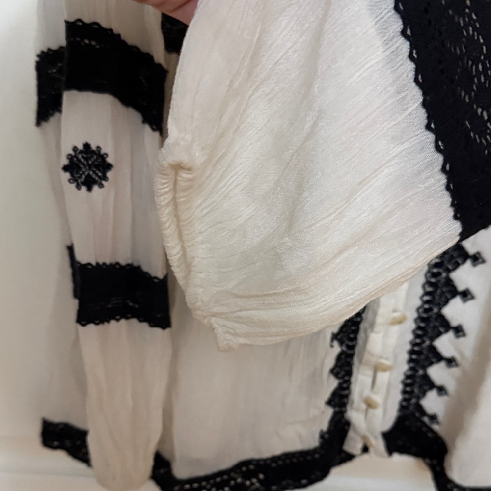 Free People Cream Tunic with Black Lace Trim - Picture 5 of 6